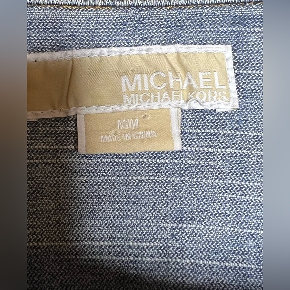 !MICHAEL KORS Jean vest! Slightly distressed and cropped in Perfect condition! - Picture 2 of 10